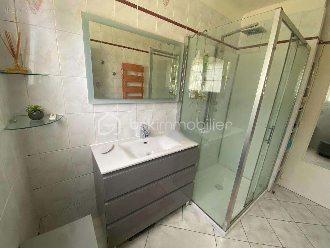 Maison 145 m² vivable de plain-pied avec 3 chambres - photo 8