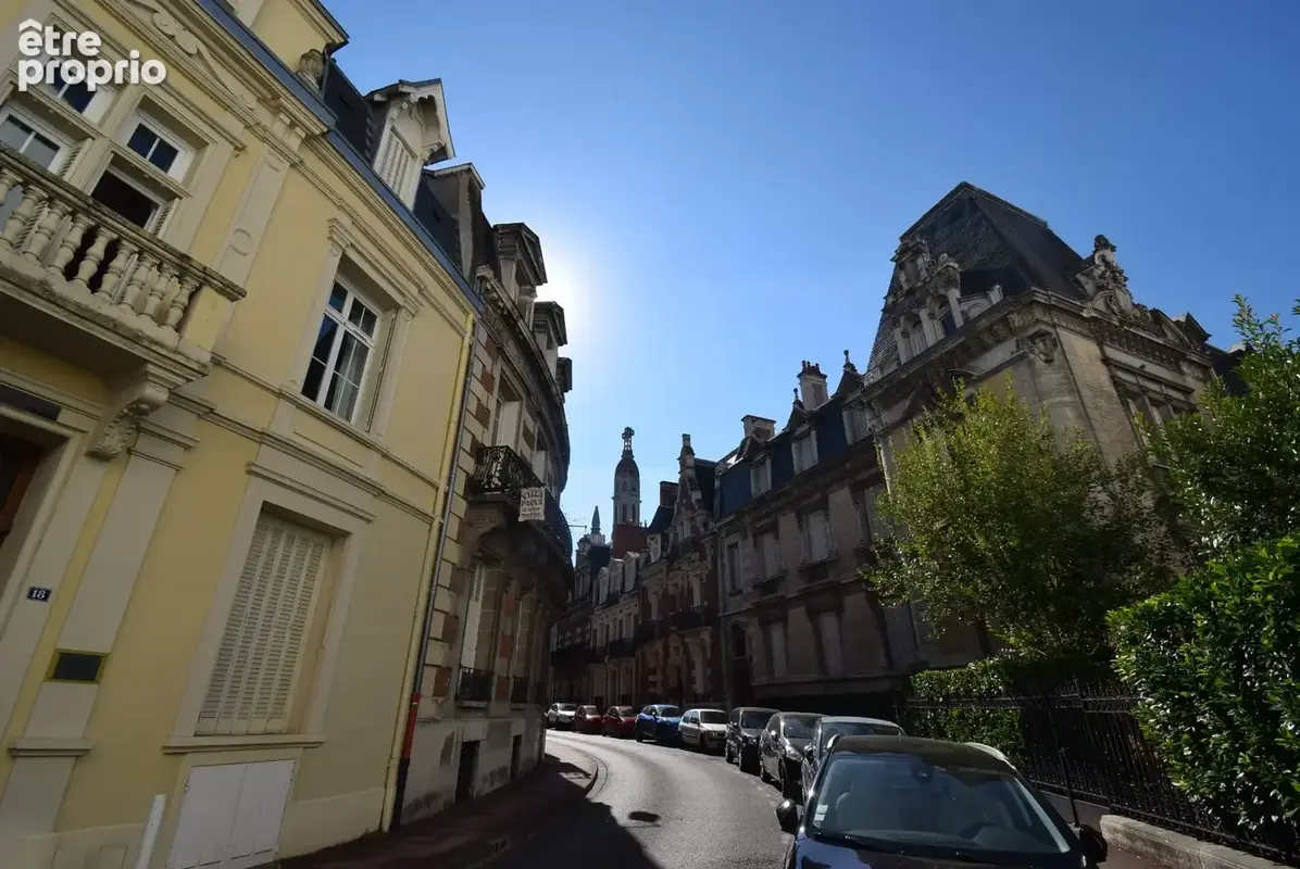 À VENDRE - Immeuble 334 m² à VICHY - photo 3