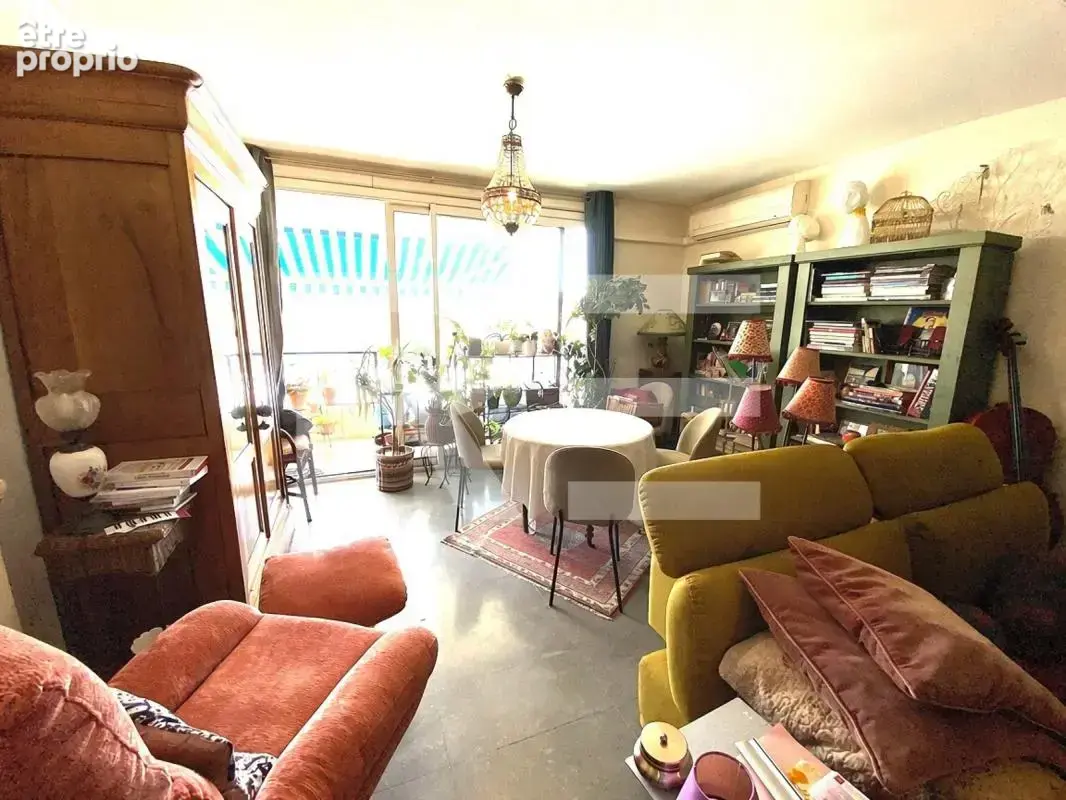 NÎMES CENTRE–APPT de 89 m²–Balcon plein sud, et parking - photo 4
