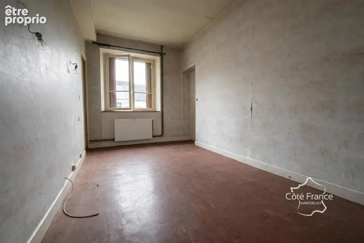 Une maison de caractère au coeur d'un environnement recherché - photo 11