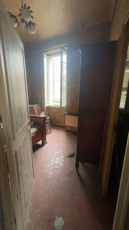 Appartement à MARSEILLE-2E