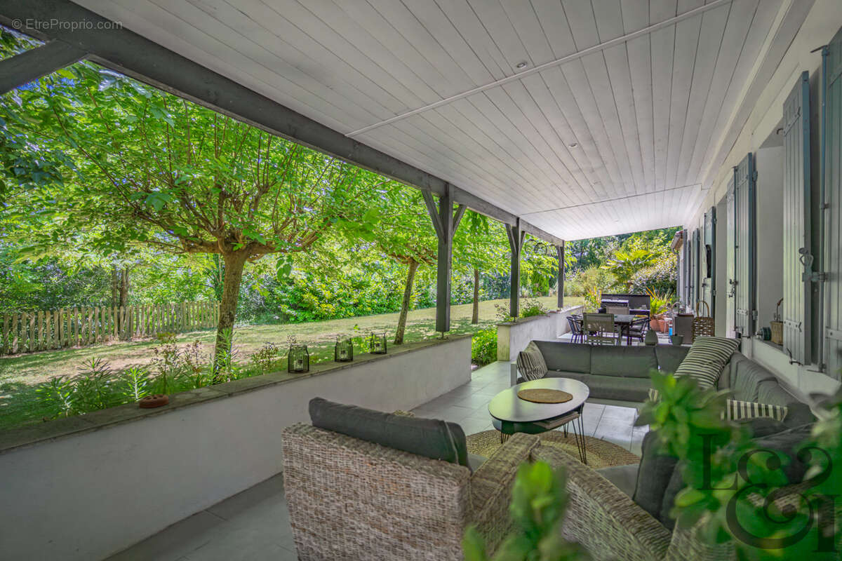 Maison avec gîte et piscine. - photo 17