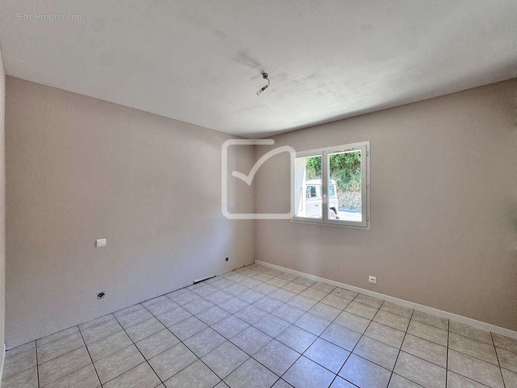 Appartement à FETERNES