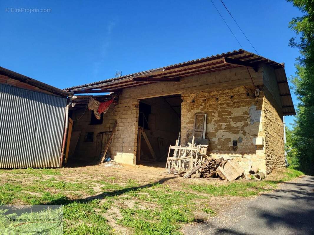 Maison à PONT-DE-VAUX
