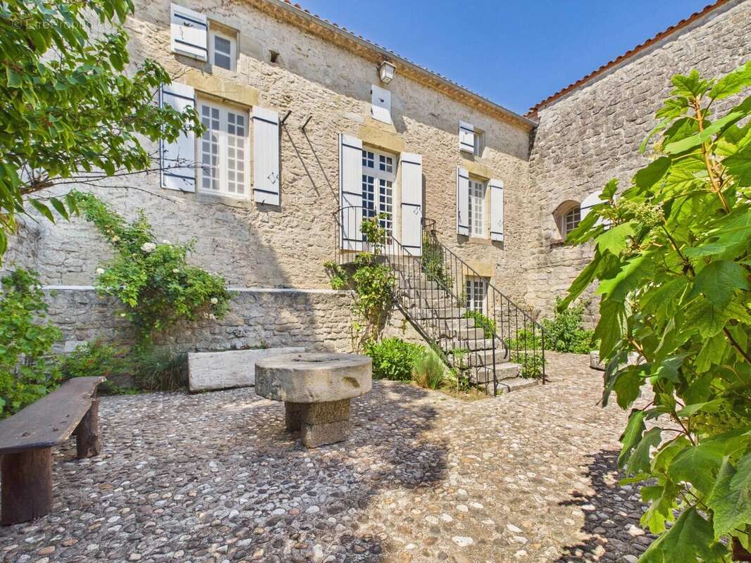 Maison à MONFLANQUIN