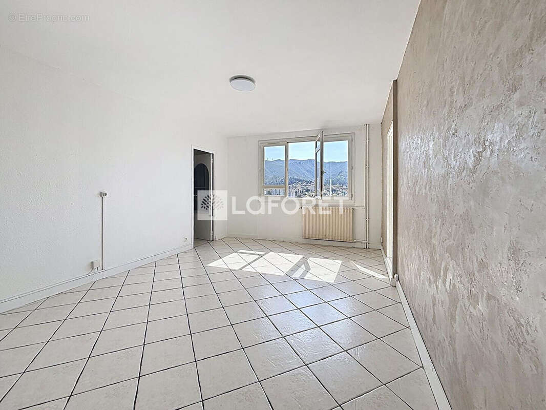 Appartement à MARSEILLE-10E