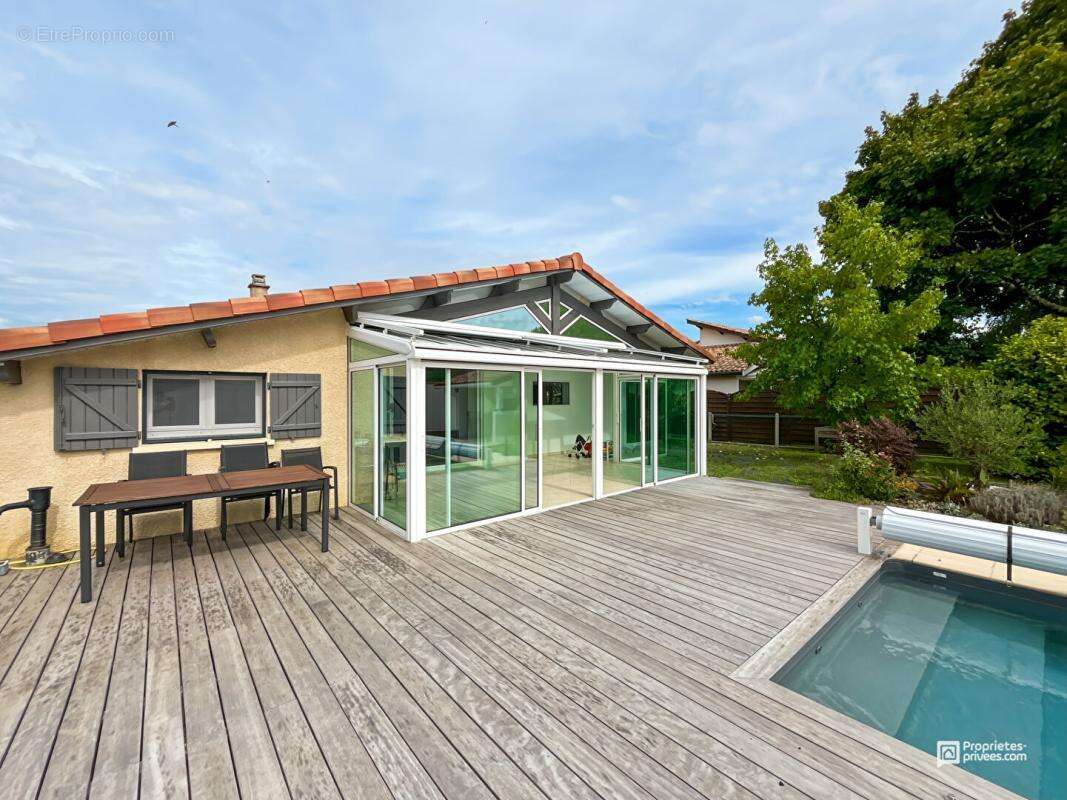 Maison à SAINT-MEDARD-EN-JALLES