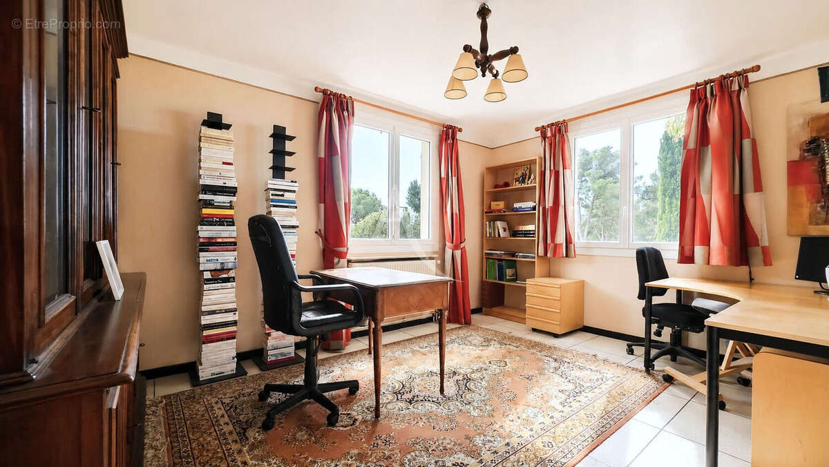 Maison à CARQUEIRANNE