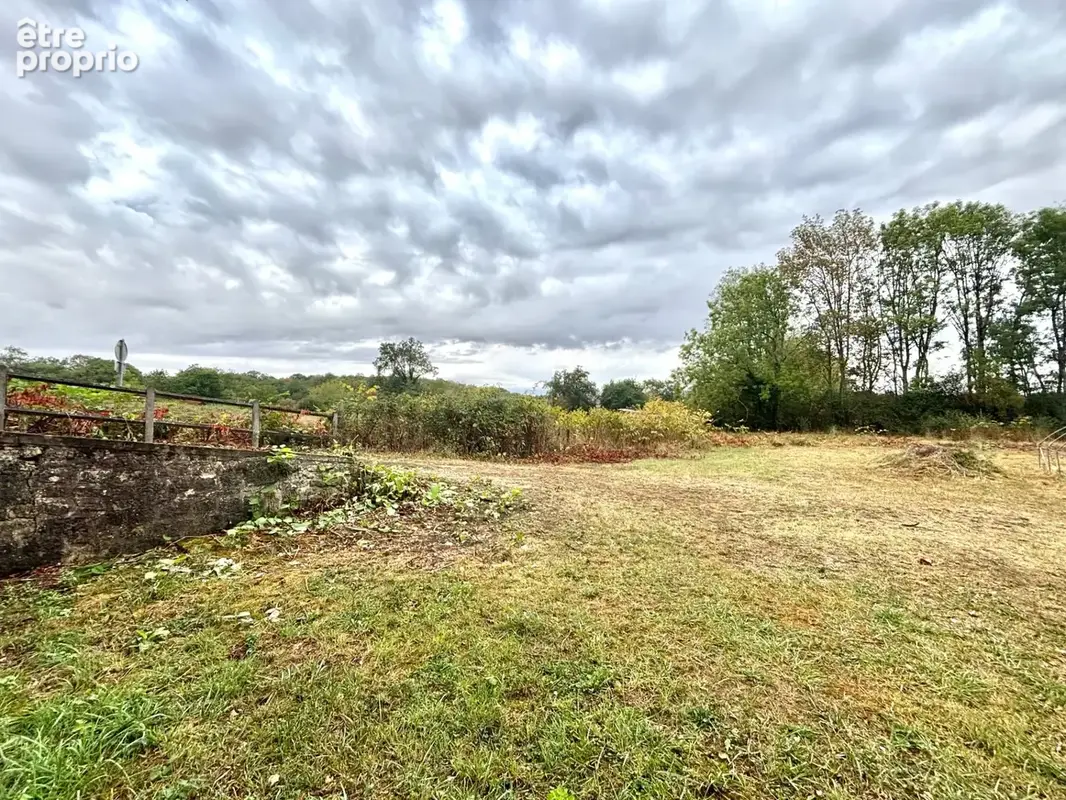 À vendre – Habitation avec local commercial, emplacement privilégié CUFFY (18) - photo 5
