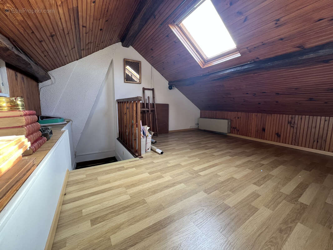 Maison à SAMOIS-SUR-SEINE