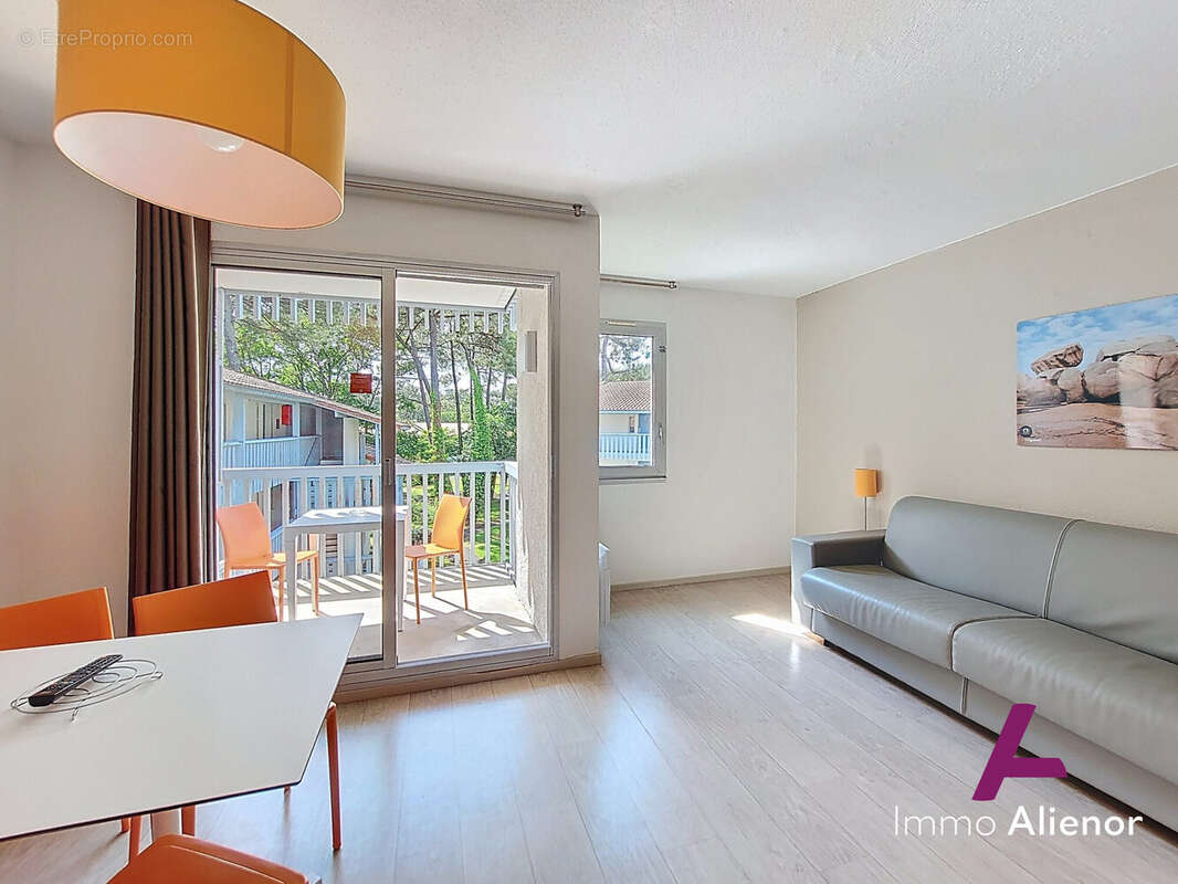 Appartement à SOUSTONS