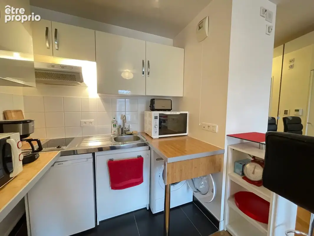 PARIS 18eme - Beau studio - photo 10