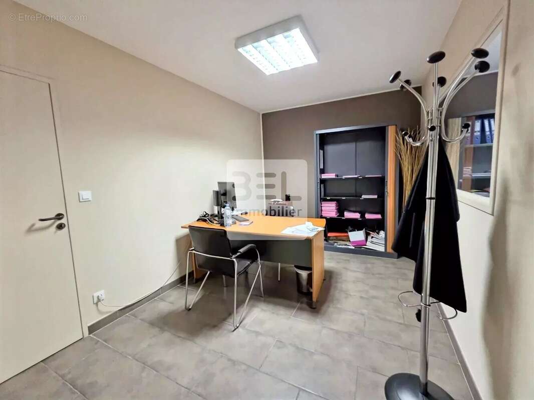 Appartement à BAGNOLS-SUR-CEZE