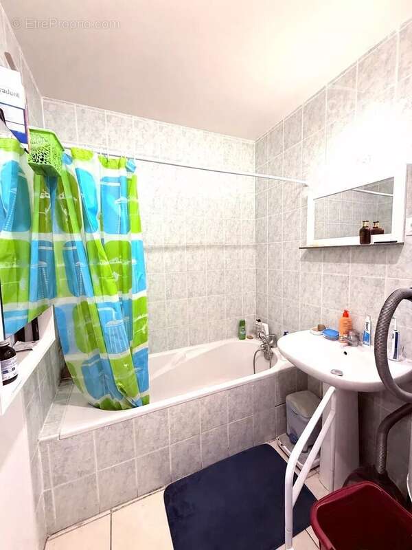 Appartement à PORT-SAINT-LOUIS-DU-RHONE