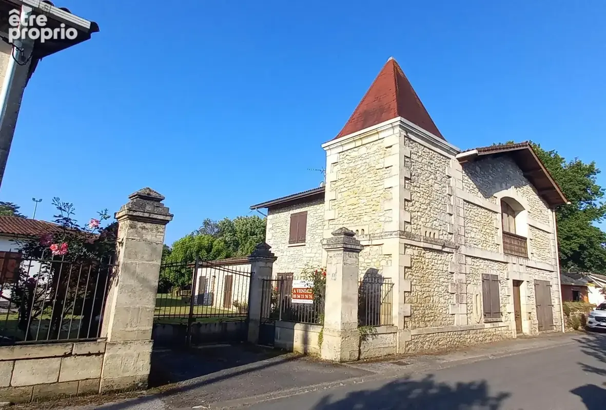 Maison 320 m² à Vensac  - photo 2