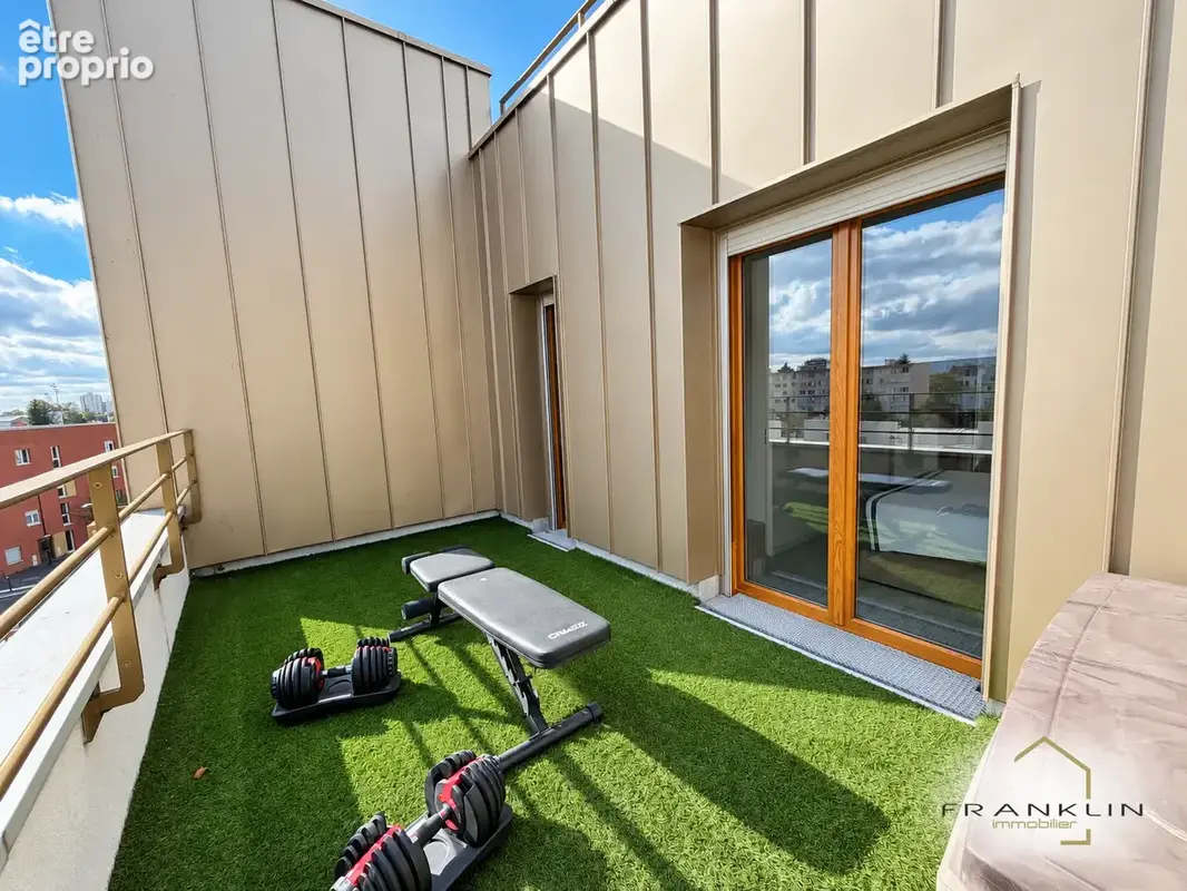 Saint-Denis :EXCLUSIVITE appartement Avec 2 terrasses et un box - photo 7