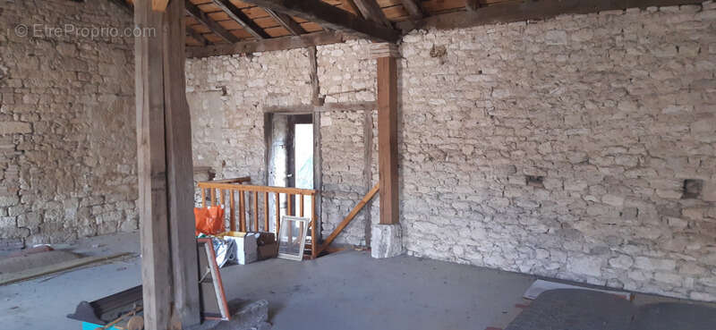 Maison à MONTPEZAT-DE-QUERCY