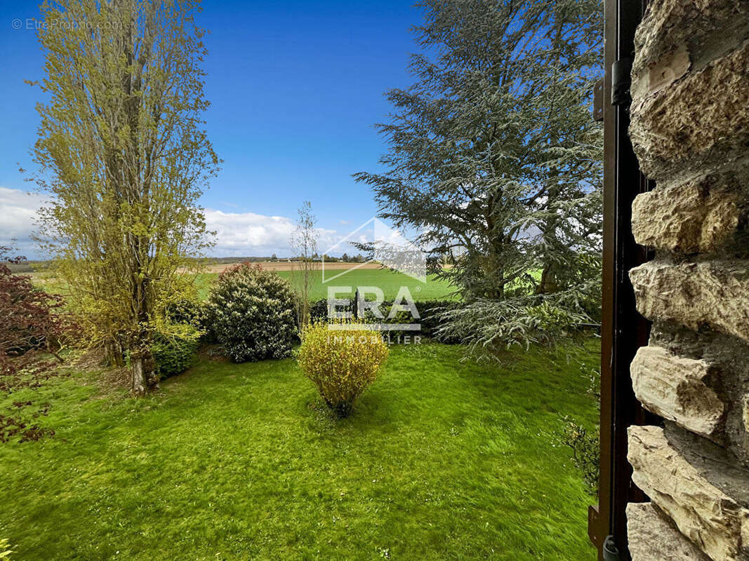 Maison à SAULX-MARCHAIS