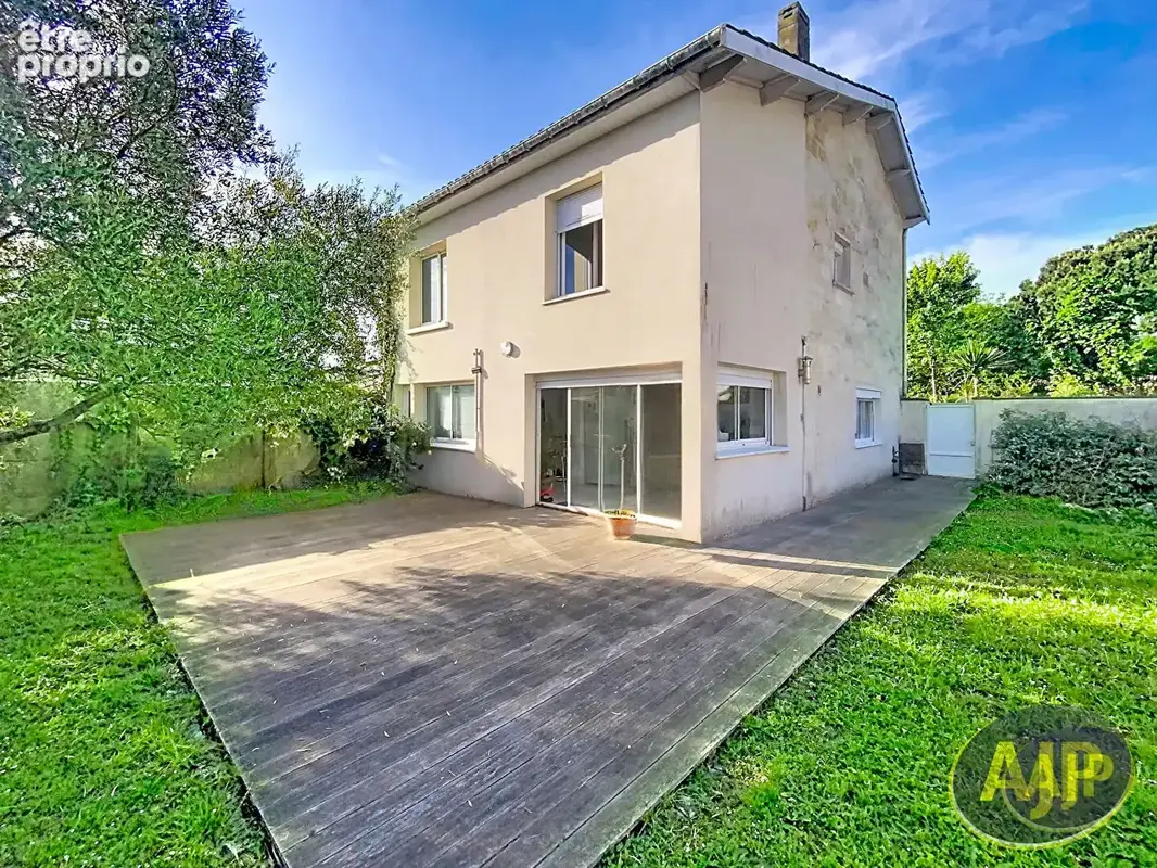 Photo Maison à Bordeaux au prix de 499 900€