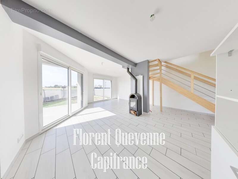 Maison à HUBERT-FOLIE