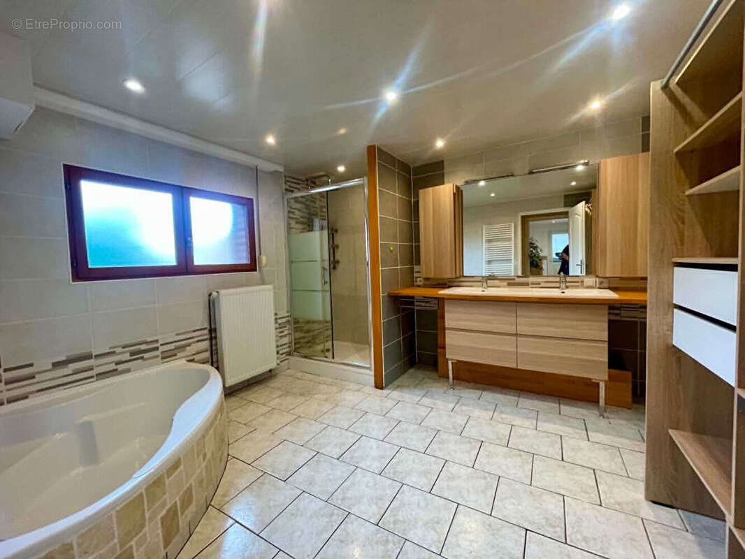 Maison Lallaing 4 pièce(s) 115 m2, 3 chambres, jardin, garage - photo 10