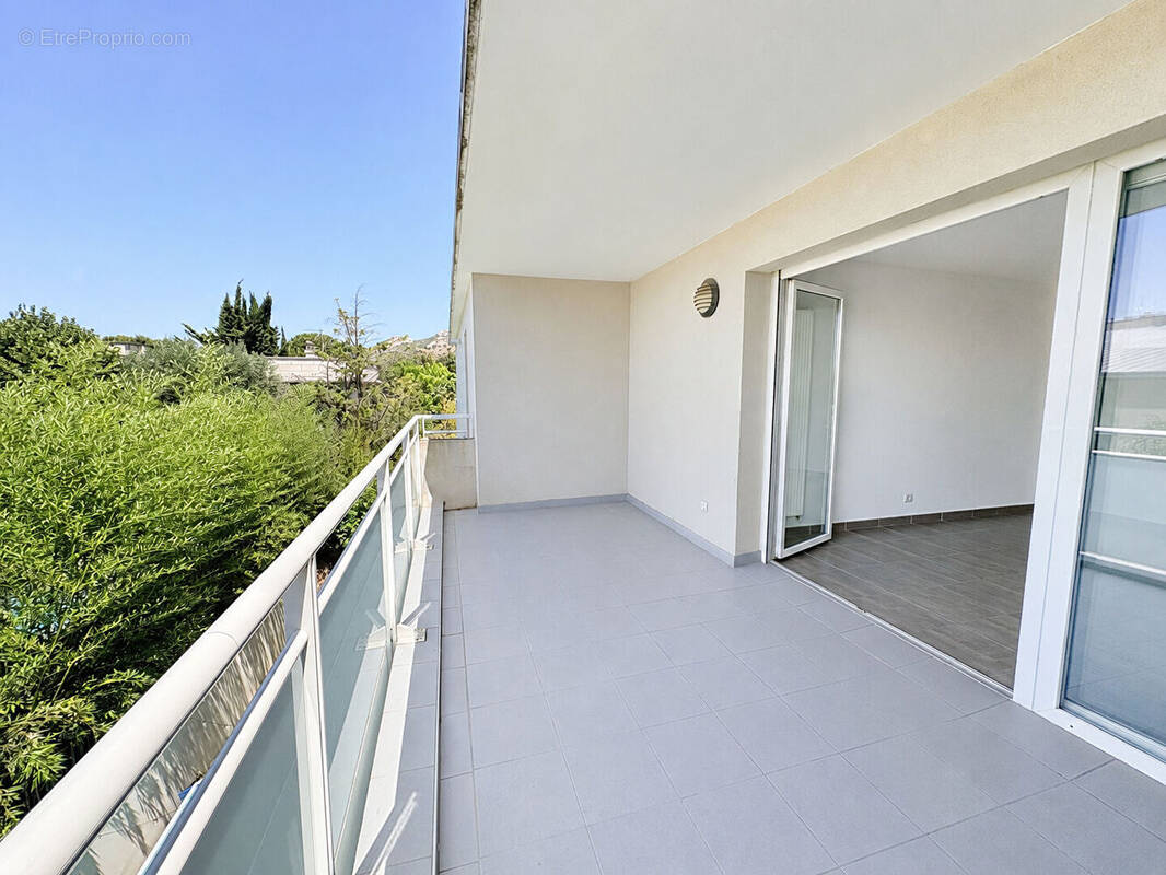 Appartement à MARSEILLE-9E
