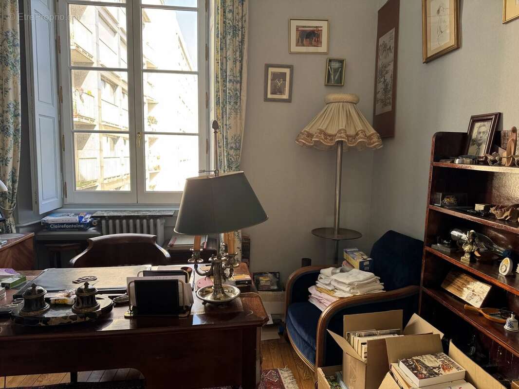 NANTES Boulevard Guist'hau Grand appartement familial. Volumes rares - photo 13