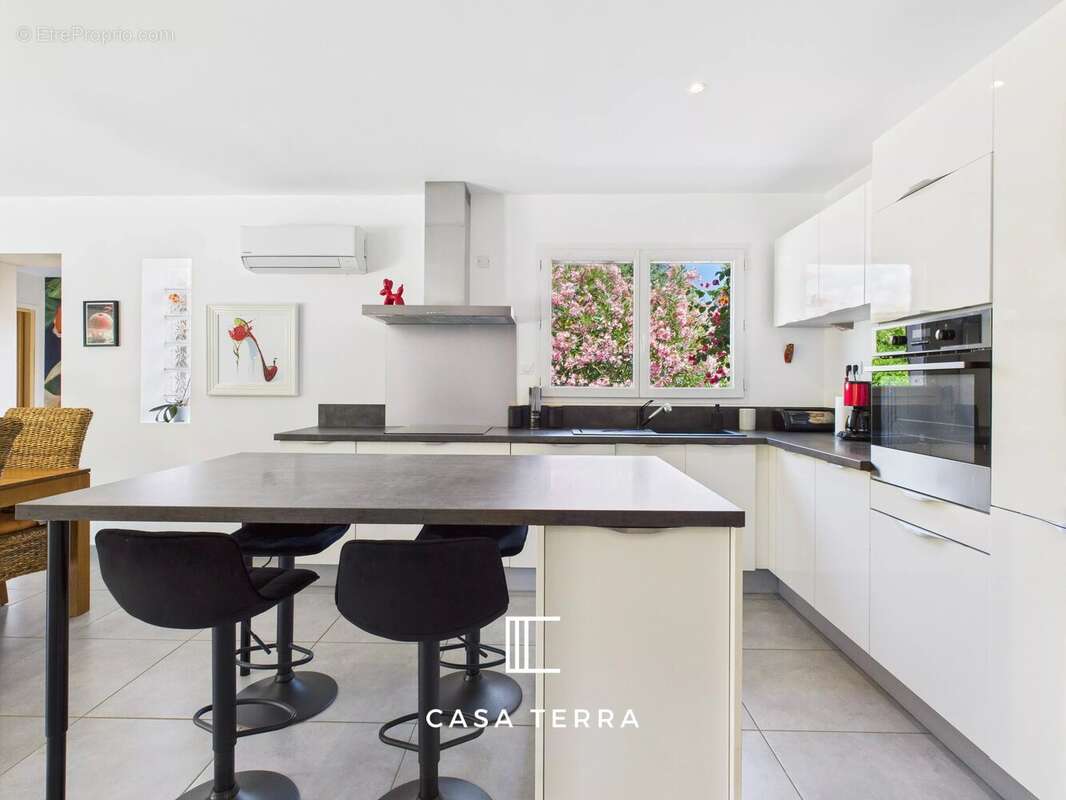 Maison à PORTO-VECCHIO