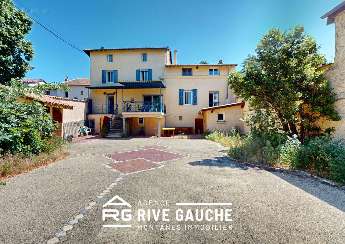 Maison à LE PEAGE-DE-ROUSSILLON