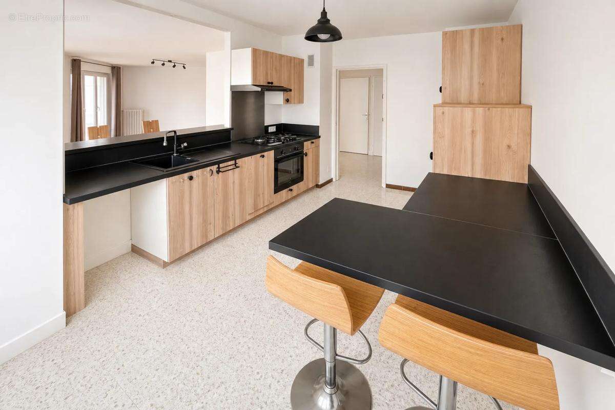 Appartement lumineux 95 m² à Saint-Chamond - photo 4
