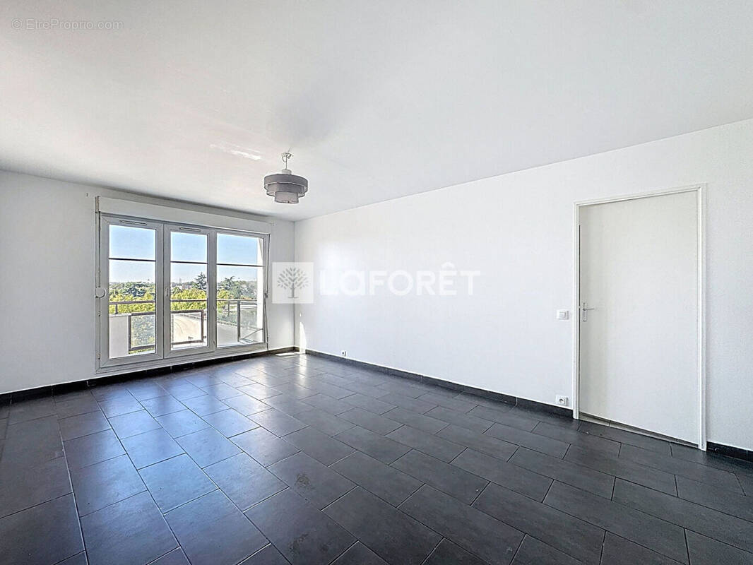 Appartement à BONNEUIL-SUR-MARNE