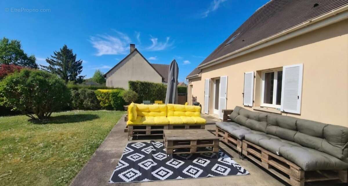 Maison à ETAMPES