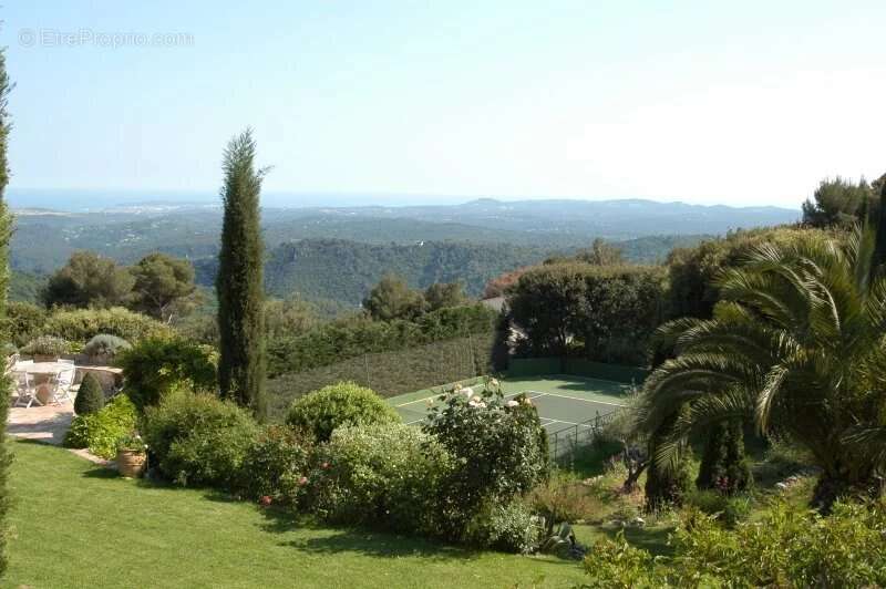Maison à TOURRETTES-SUR-LOUP