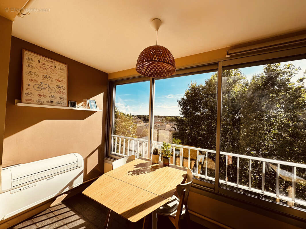 Appartement à SIX-FOURS-LES-PLAGES