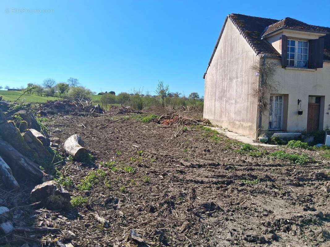 Maison à AUXON