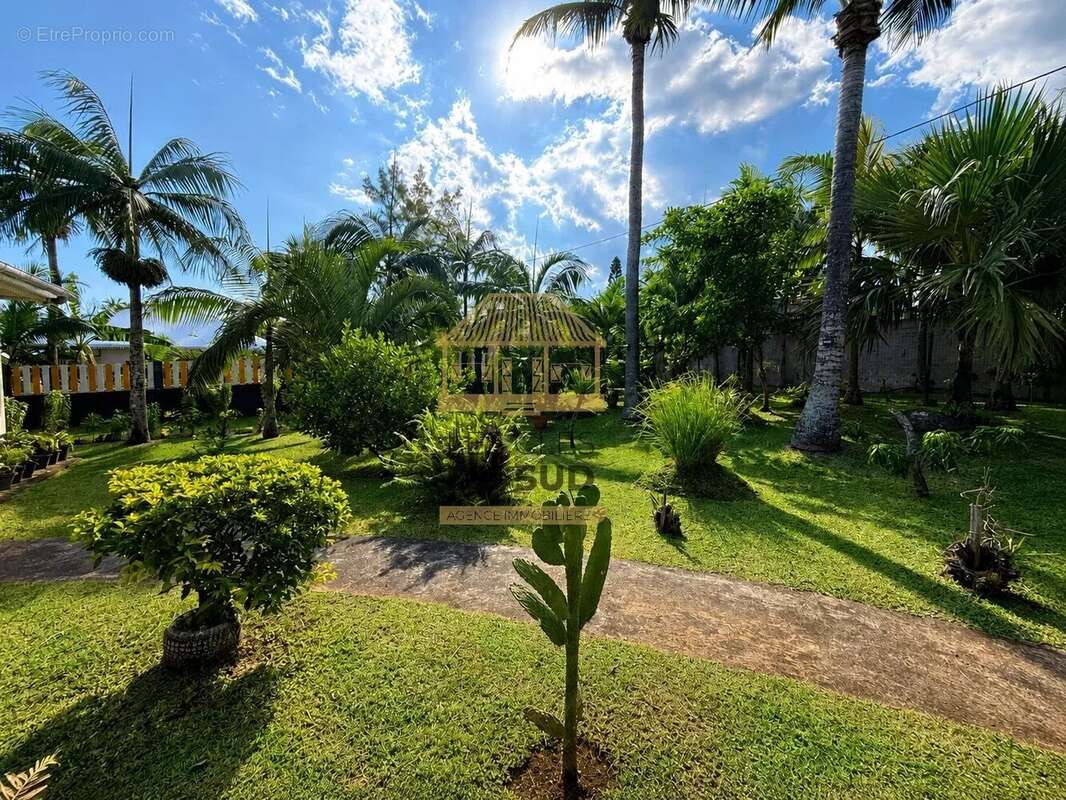 A vendre- villa de type t4 de 106 m2 environ - saint- joseph - 219 000 € - photo 3