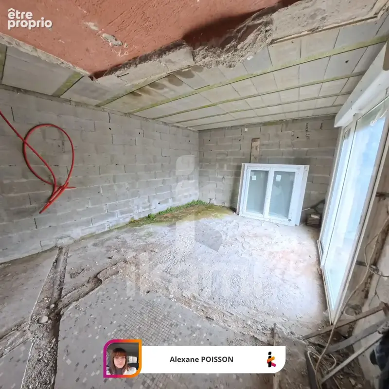Maison à rénover de 145 m2 à Saint-Lattier, proche Romans-sur-Isere - photo 8