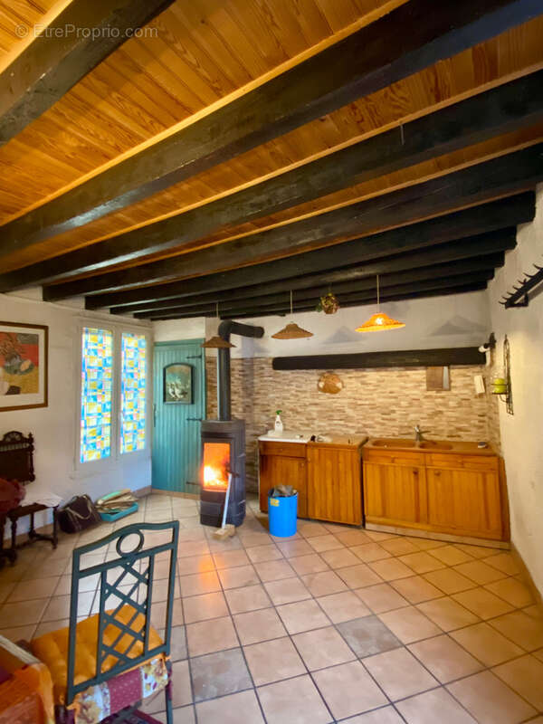 Maison à LE MAYET-DE-MONTAGNE