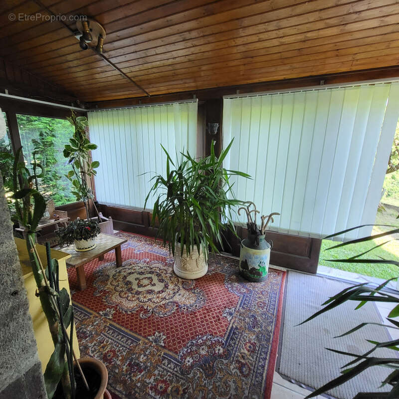 Maison à RIOM-ES-MONTAGNES