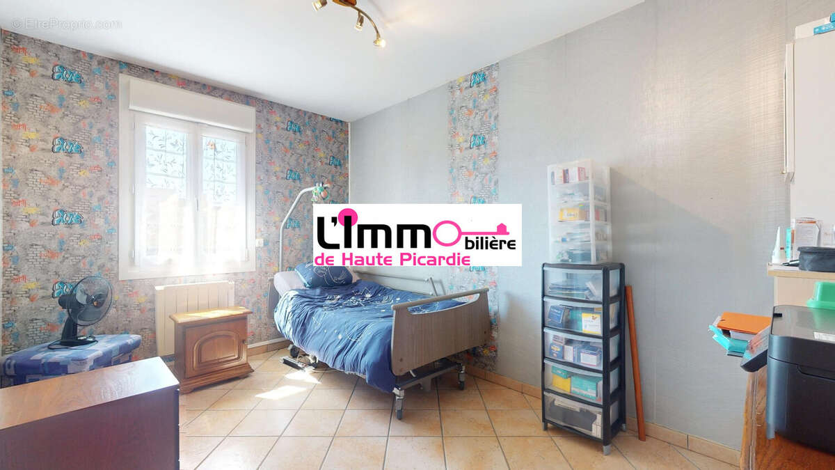 Maison 91 m² à Foucaucourt-En-Santerre  - photo 7