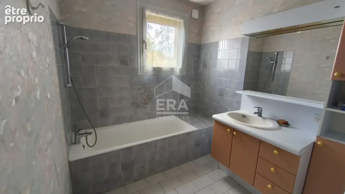 Maison 148m² à saint-denis-lès-bourg - photo 7