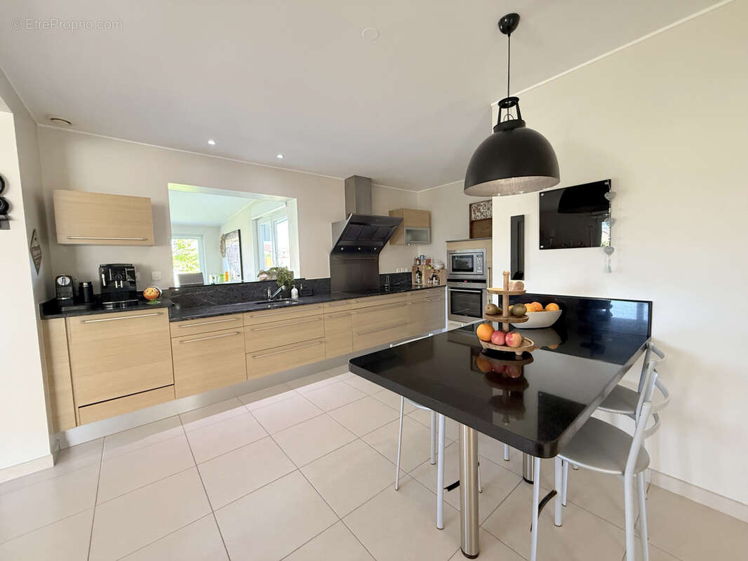 Maison à ROUSSY-LE-VILLAGE