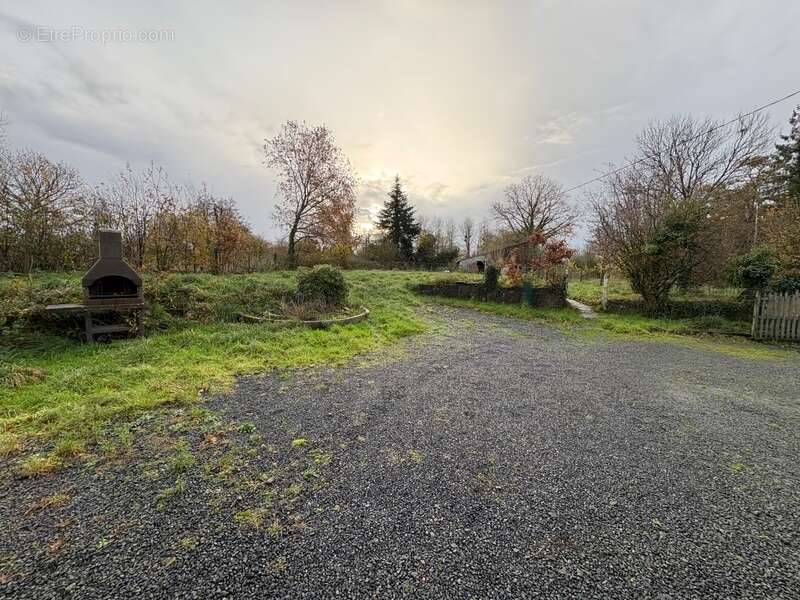Maison à CERISY-LA-SALLE