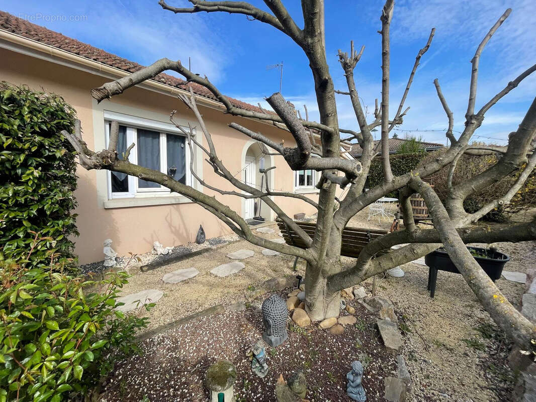 Maison à ROUSSILLON