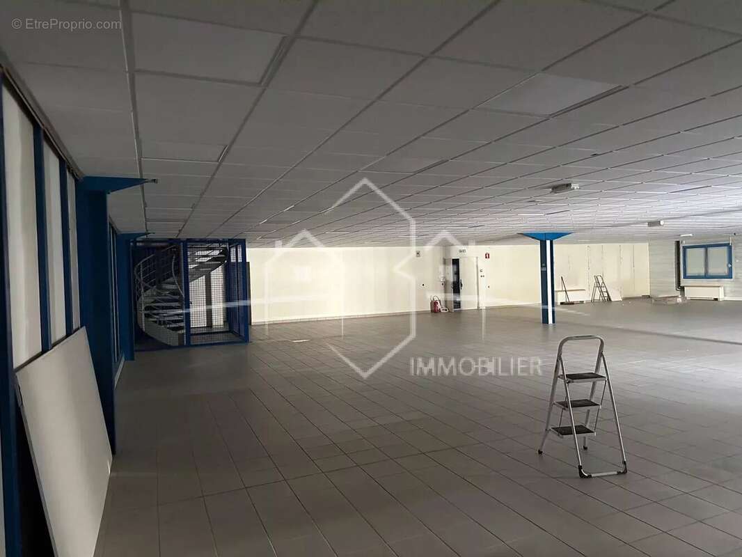 Commerce à BEAUREPAIRE