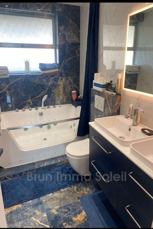 Appartement à VILLENEUVE-LOUBET