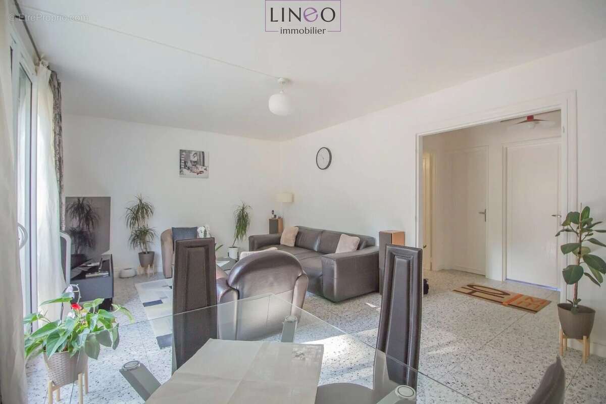 Appartement à CHOISY-LE-ROI