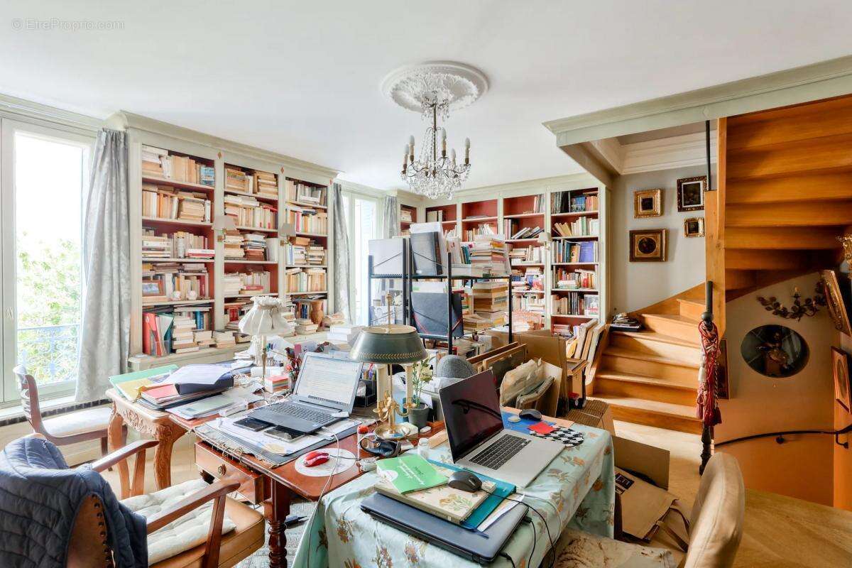 Maison à VILLENEUVE-LA-GARENNE