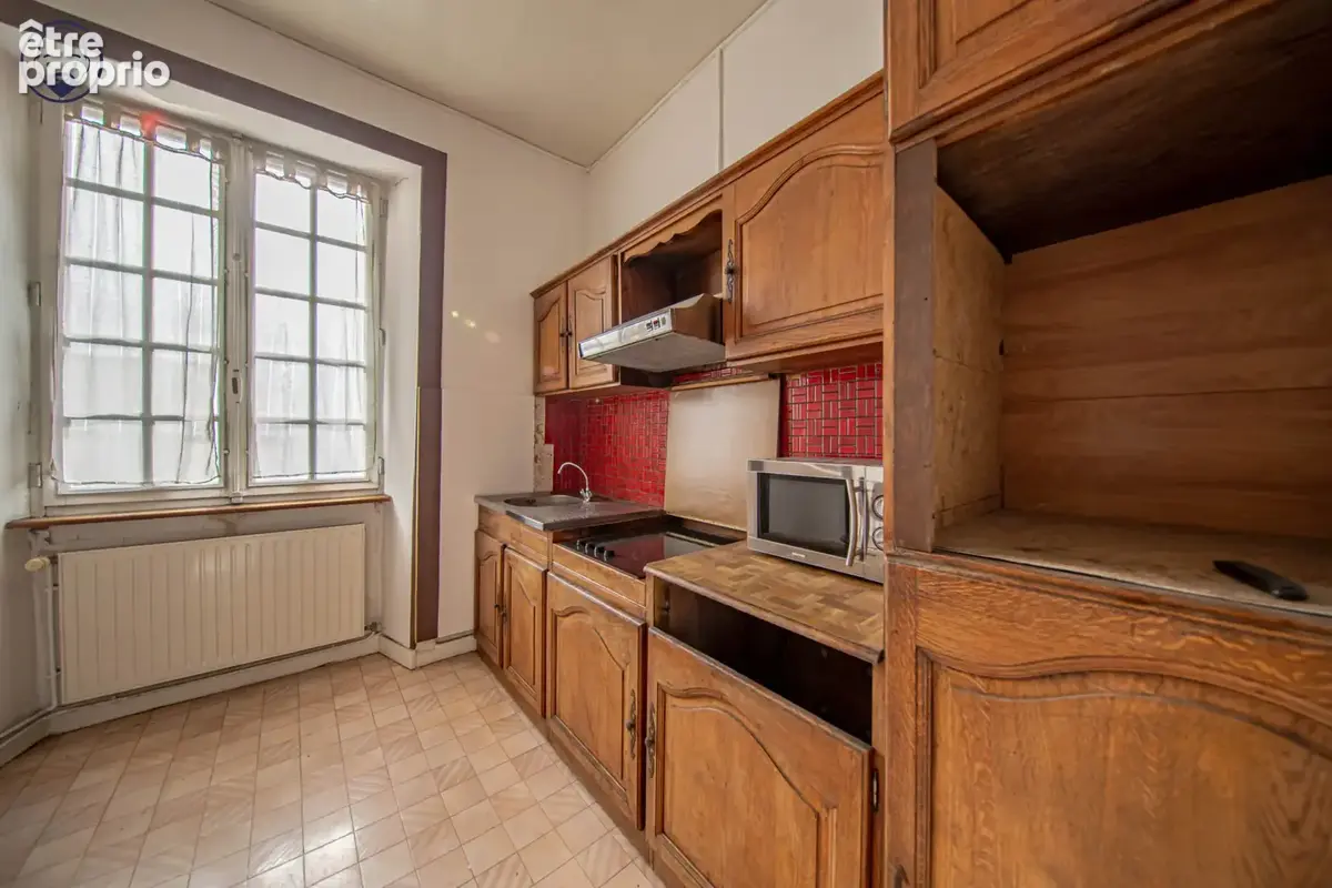 Immeuble de rapport avec local commercial et habitation au centre-ville de Saint-Mihiel - photo 11