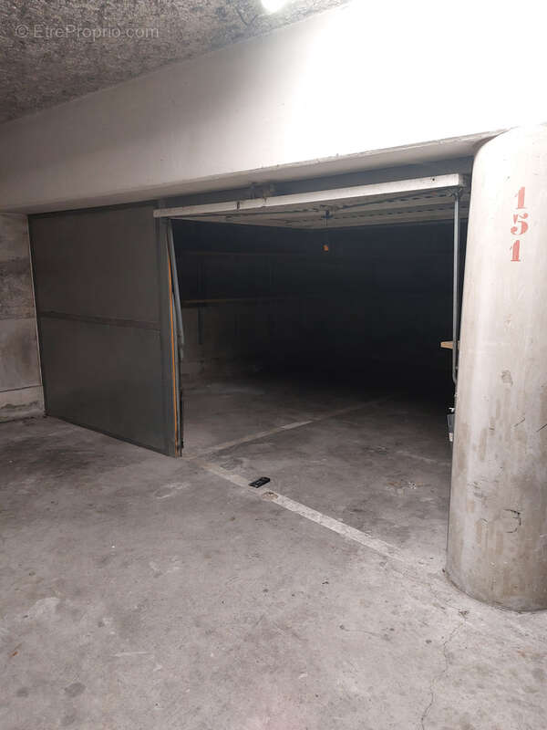 Parking à NICE